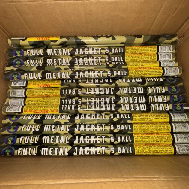 FULL METAL JACKET 
           
 ☄️ROMAN CANDLES☄️

SILVER-GOLD OR COLOR TRACER TO REPORT 🧨