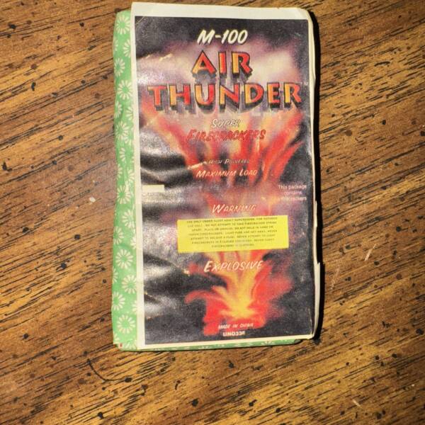 AIR THUNDER FIRECRACKER PACK (Collectible)  VINTAGE - Image 2