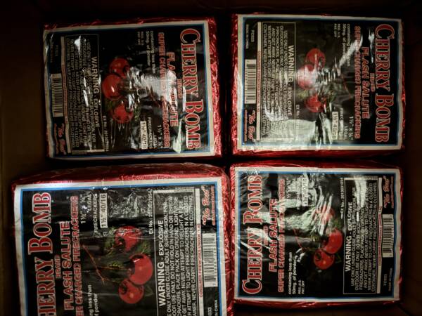 Half brick classic cherry bomb firecrackers 40/16 - Image 4