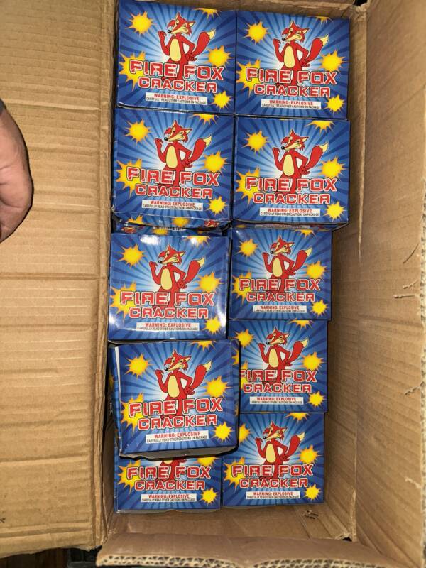 FIREFOX TRIANGLE FIRECRACKERS (qty50)