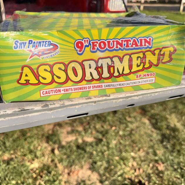 9" FOUNTAINS 4pk ASSORTED EFFECTS