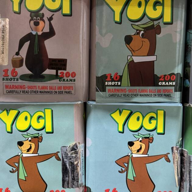 YOGI 200 gram multi shot cake