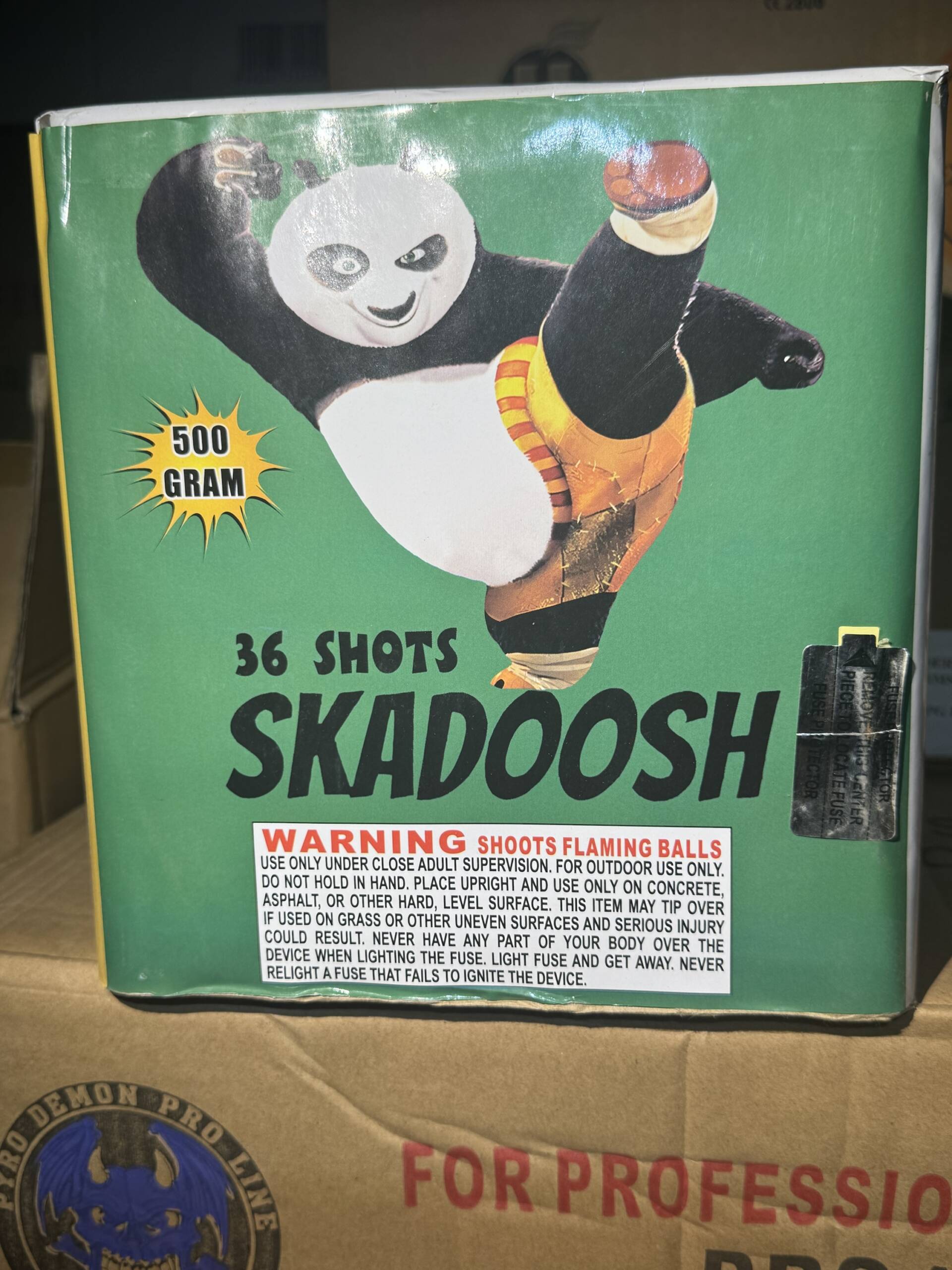 SKADOOSH 36 SHOT MULIT EFFECTS 1.25" bore
